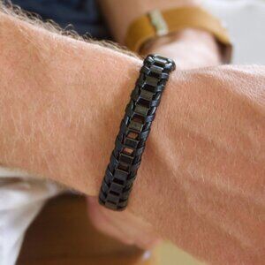 "comarca" black leather and metal bracelet